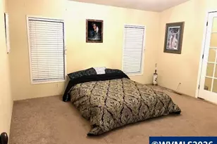 2000 Robins Lane SE, Salem, OR 97306 - Photo 17