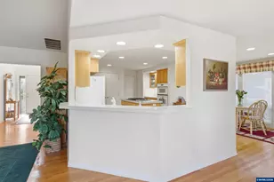 6428 Castle Lake Ct N, Keizer, OR 97303 - Photo 11