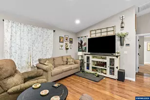 38160 Franklin Butte Bl, Scio, OR 97392 - Photo 7