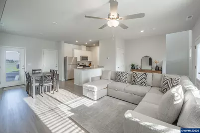 1343 Parkside Av, Woodburn, OR 97071 - Photo 9