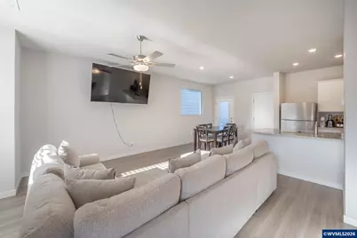 1343 Parkside Av, Woodburn, OR 97071 - Photo 5