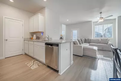 1343 Parkside Av, Woodburn, OR 97071 - Photo 15