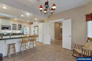 838 Hazeltine Ave SE, Salem, OR 97306 - Photo 7