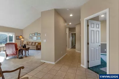 838 Hazeltine Av SE, Salem, OR 97306 - Photo 29