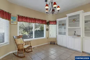 838 Hazeltine Ave SE, Salem, OR 97306 - Photo 9