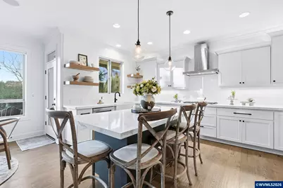 2863 Olympic St, Woodburn, OR 97071 - Photo 9