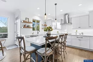 2863 Olympic St, Woodburn, OR 97071 - Photo 9