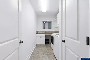 2863 Olympic St, Woodburn, OR 97071 - Photo 27