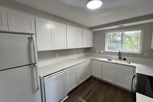 1815 S Skyline Ct, Salem, OR 97306 - Photo 7