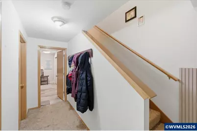 1815 S Skyline Ct, Salem, OR 97306 - Photo 33