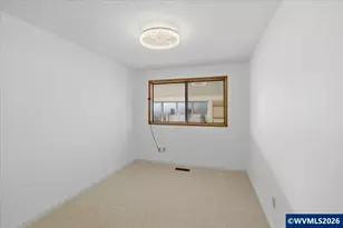 2420 Railroad Ct SE, Albany, OR 97322 - Photo 17