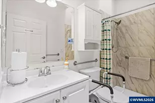 1923 Waymire St NW, Salem, OR 97304 - Photo 15