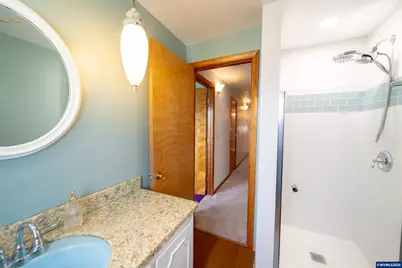 1090 SE 3rd Av, Mill City, OR 97360 - Photo 19