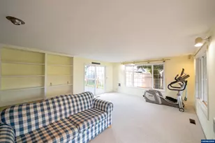 1090 SE 3rd Ave, Mill City, OR 97360 - Photo 11