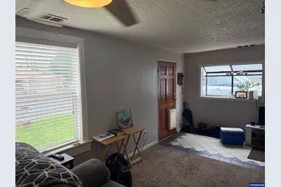 620 23rd St SE, Salem, OR 97301 - Photo 11