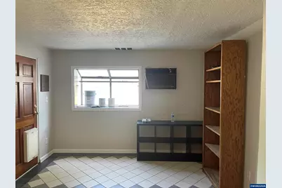 620 23rd St SE, Salem, OR 97301 - Photo 5
