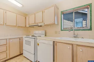 3680 NE Osborn Av, Salem, OR 97301 - Photo 19