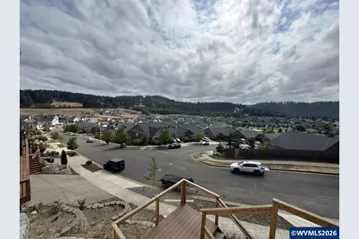 812 Hawk Dr, Silverton, OR 97381 - Photo 19