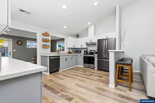 4851 Saunter Lp NE, Salem, OR 97305 - Photo 9