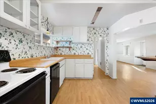 1401 S Water St, Silverton, OR 97381 - Photo 13