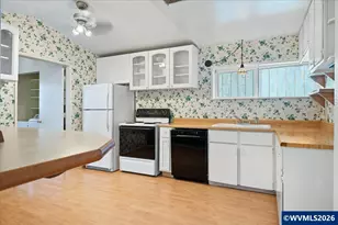 1401 S Water St, Silverton, OR 97381 - Photo 11