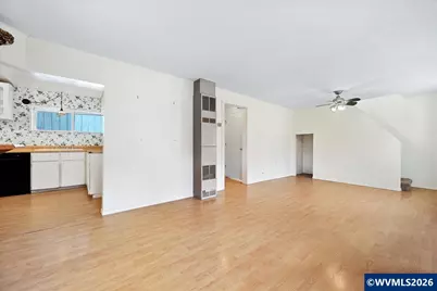 1401 S Water St, Silverton, OR 97381 - Photo 9