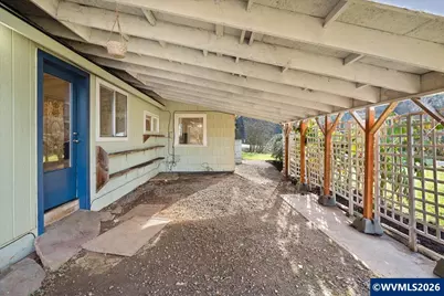 1401 S Water St, Silverton, OR 97381 - Photo 25