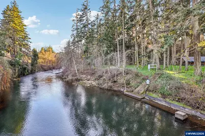 928 Barger St, Silverton, OR 97381 - Photo 41