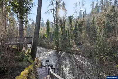 928 Barger St, Silverton, OR 97381 - Photo 37