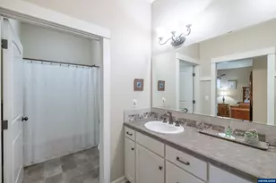 705 SE Stoneridge Ln, Dallas, OR 97338 - Photo 19