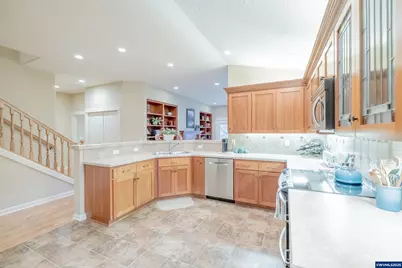 705 SE Stoneridge Ln, Dallas, OR 97338 - Photo 9