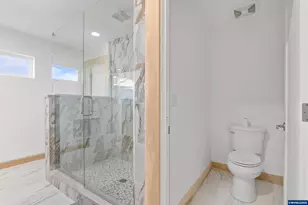 383 Ridgecrest Dr, Roseburg, OR 97471 - Photo 35