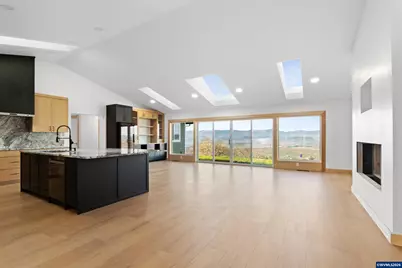 383 Ridgecrest Dr, Roseburg, OR 97471 - Photo 5