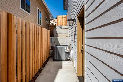 2064 NW Victory Av, Corvallis, OR 97330 - Photo 31