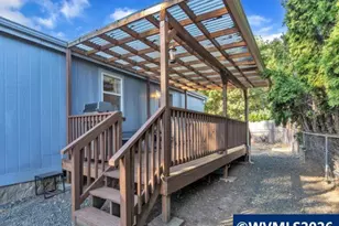 1997 SE Virginia Dr, Dallas, OR 97338 - Photo 33