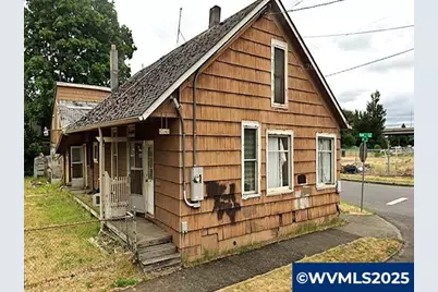 596 14th St SE, Salem, OR 97301 - Photo 1