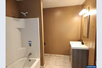 816 14th Av, Sweet Home, OR 97386 - Photo 35