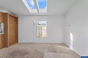 204 Cascade Dr, Lebanon, OR 97355 - Photo 5