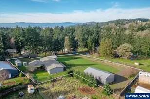 1033 Camelot Dr, Salem, OR 97306 - Photo 45