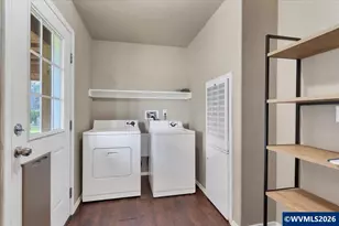 1033 Camelot Dr S, Salem, OR 97306 - Photo 23