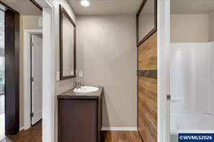 1033 Camelot Dr S, Salem, OR 97306 - Photo 37