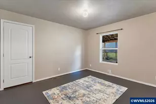 1033 Camelot Dr S, Salem, OR 97306 - Photo 35