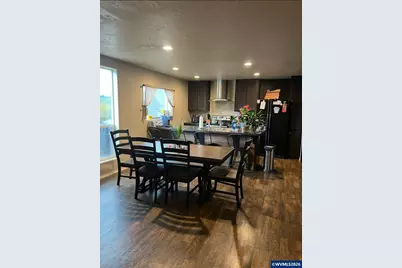 1033 Camelot Dr S, Salem, OR 97306 - Photo 17