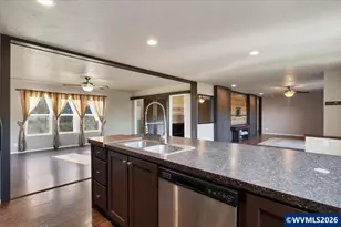 1033 Camelot Dr, Salem, OR 97306 - Photo 13