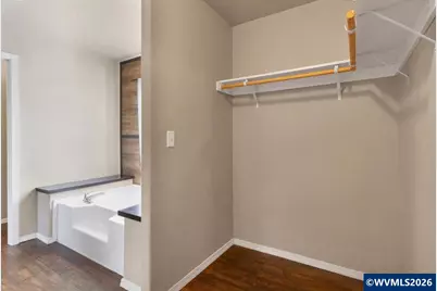 1033 Camelot Dr S, Salem, OR 97306 - Photo 29