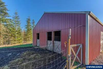38159 Weirich Dr, Lebanon, OR 97355 - Photo 3