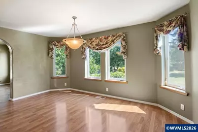 41715 Miles Ln, Lebanon, OR 97355 - Photo 5