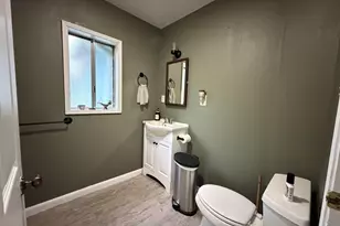 28780 Santiam Hwy, Sweet Home, OR 97386 - Photo 15