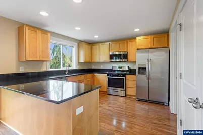 981 Ratcliff Dr SE, Salem, OR 97302 - Photo 13