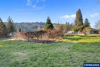 636 Birch St, Lyons, OR 97358 - Photo 33